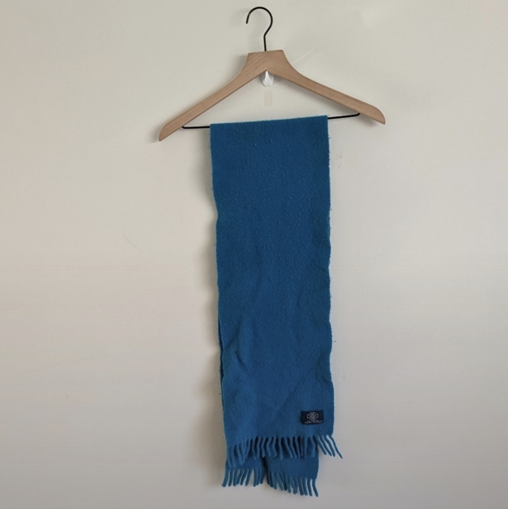 Gap Vintage Blue Lamswool Neck Scarf